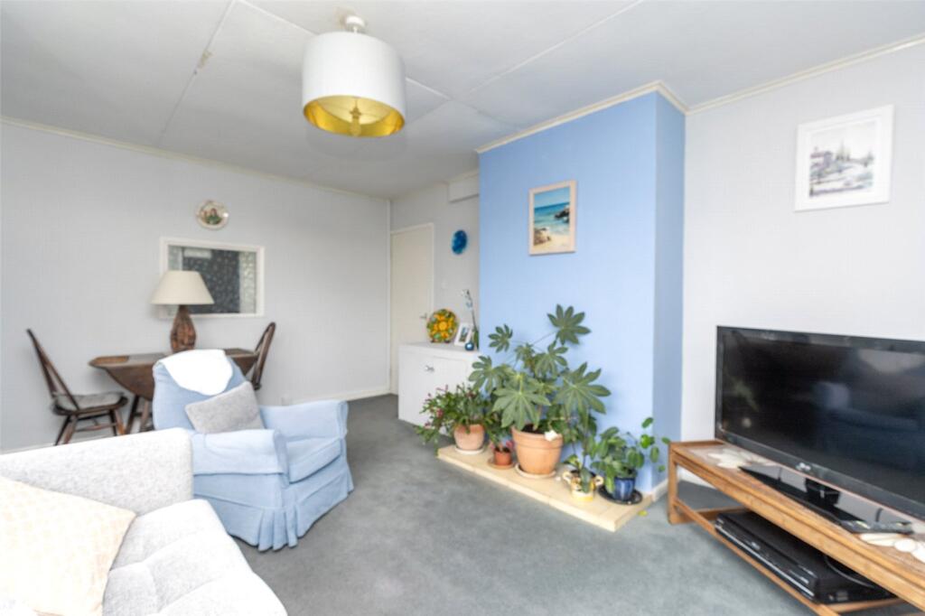 Chynoweth Gardens, Gulval, Penzance, TR18 photo 2