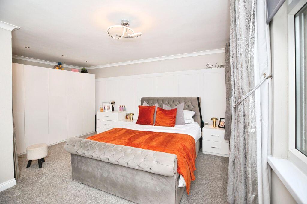 House in Doncaster - View 5