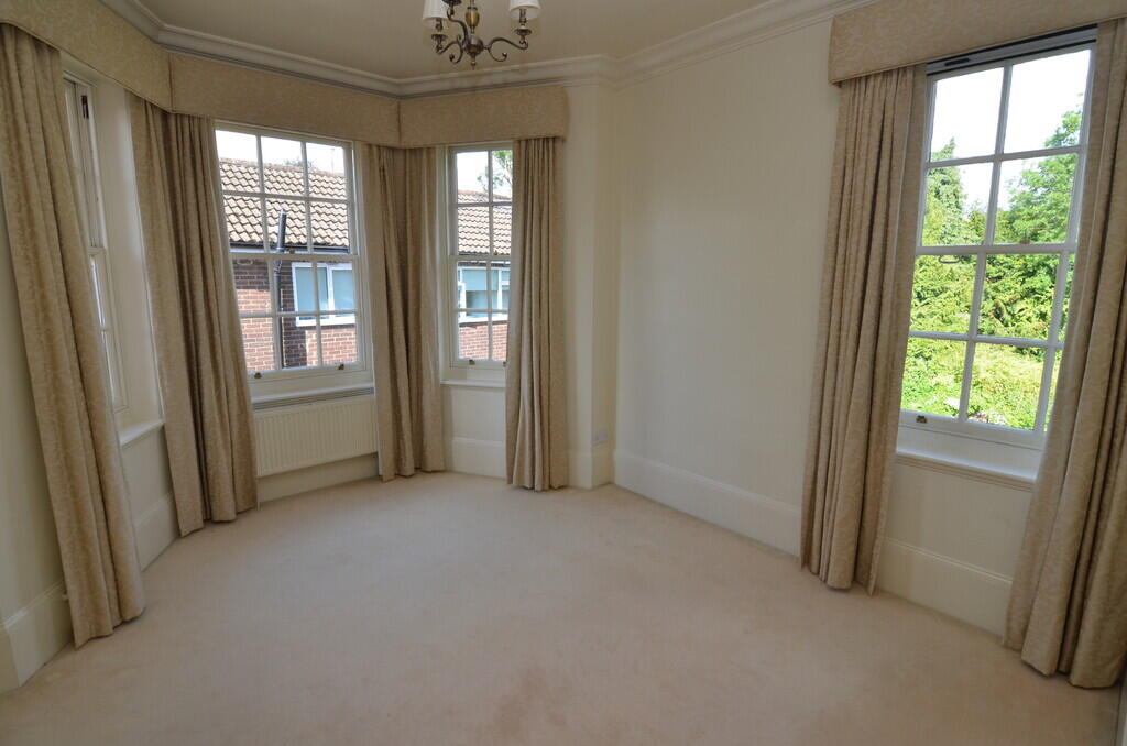 Apartment in Dartford - View 4