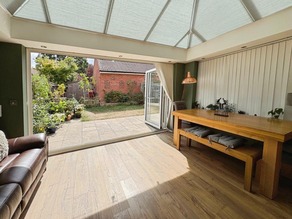 House in Guildford - View 4