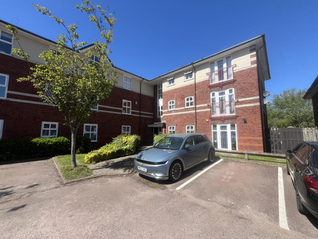 Main image of property: Linen Court, Trinity Riverside, Salford, M3 6JG