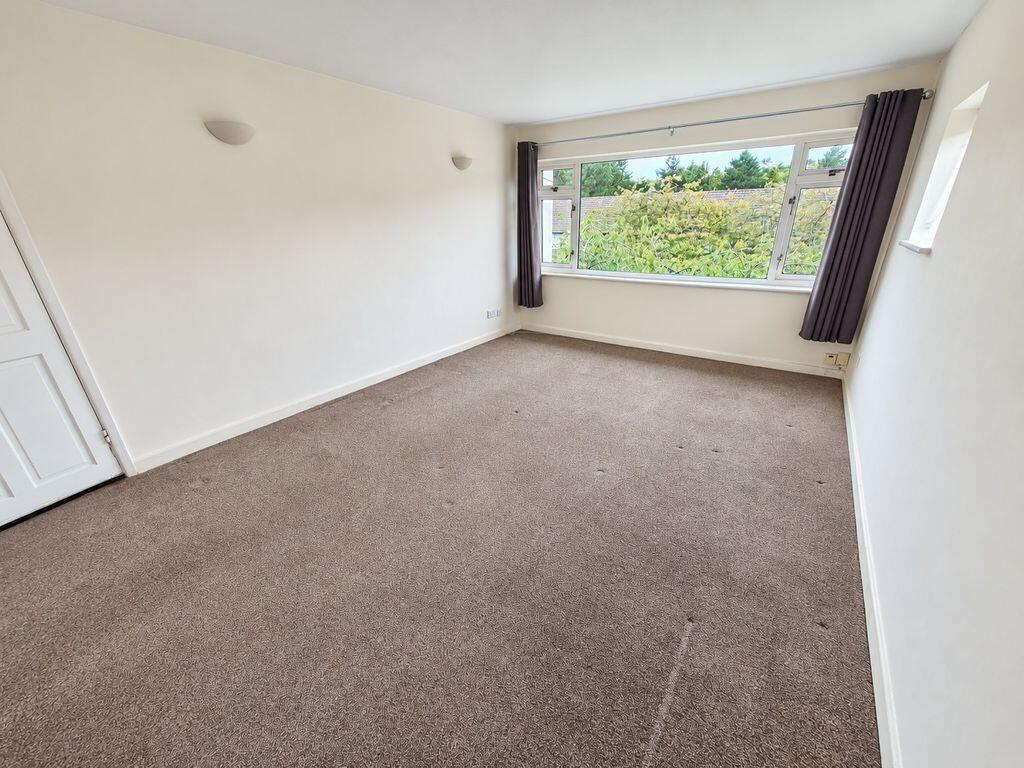 Apartment in Birmingham, Sutton Coldfield - View 5