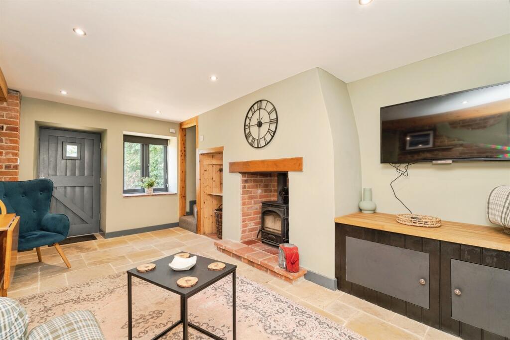 Grove Corner, Roughton, Norwich - View 3