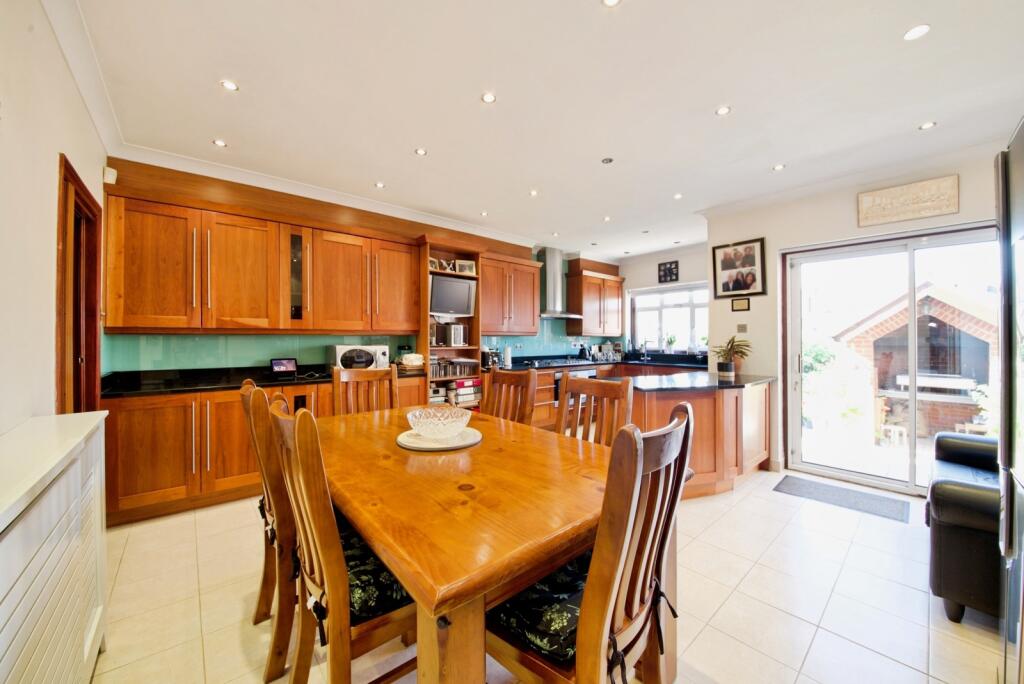 House in London - View 4