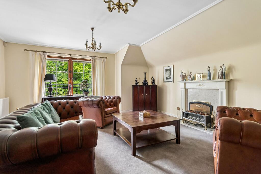 Apartment in Bearsden, Hillfoot, East Dunbartonshire - View 2
