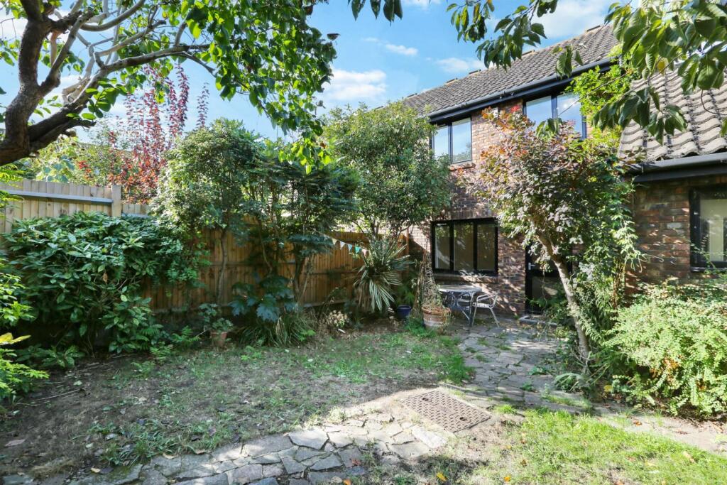 House in London - View 4