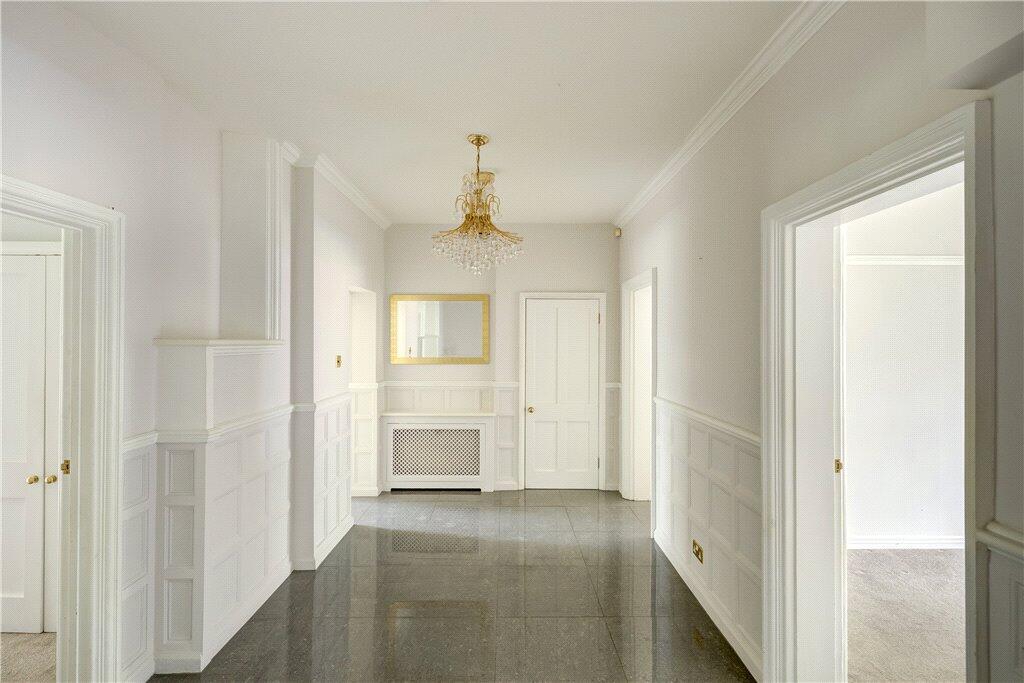 Coombe House, Devey Close, KT2 photo 3