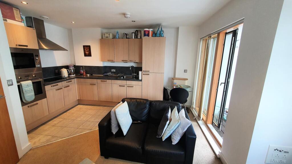 Apartment in Manchester - View 5