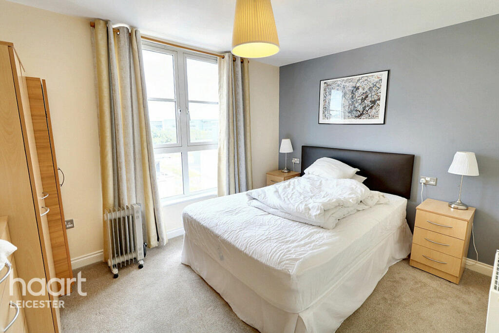 1-bed flat on Watkin Road, Leicester, £130,000