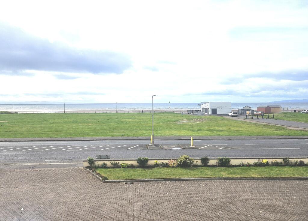 Apartment in Kilmarnock - View 5