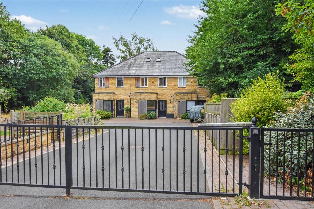 Main image of property: Grosvenor Gardens, Headingley Hill, Leeds, West Yorkshire