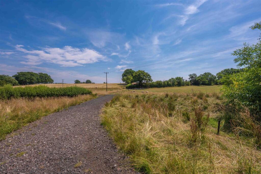 Kixley Lane, Knowle - More