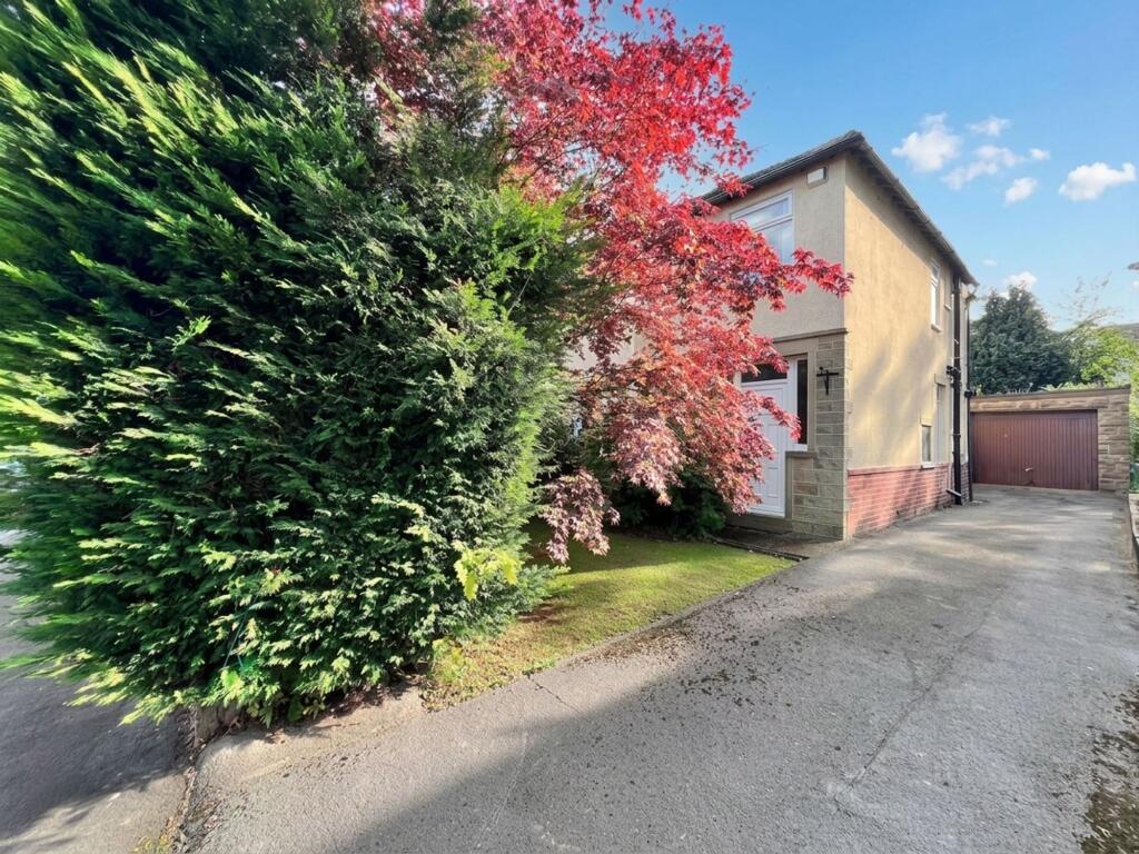 Main image of property: Kingston Avenue, Huddersfield, HD5