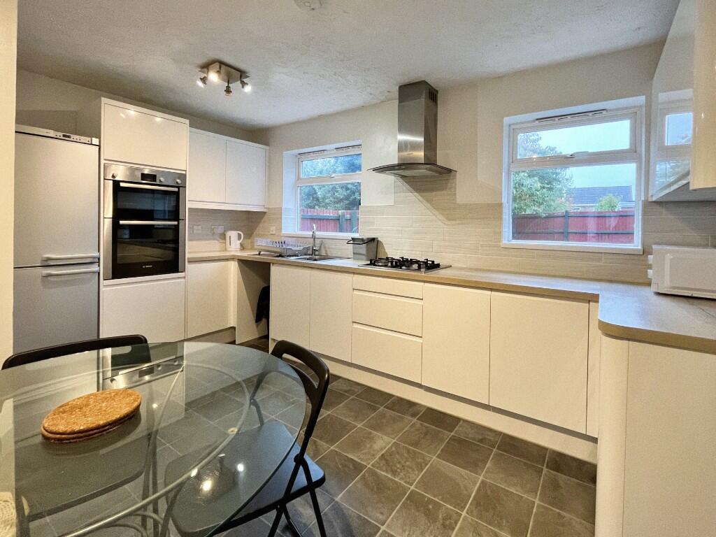 1 bedroom house share for rent