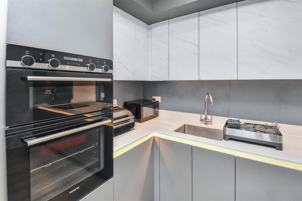 Apartment in Little Stanion - More