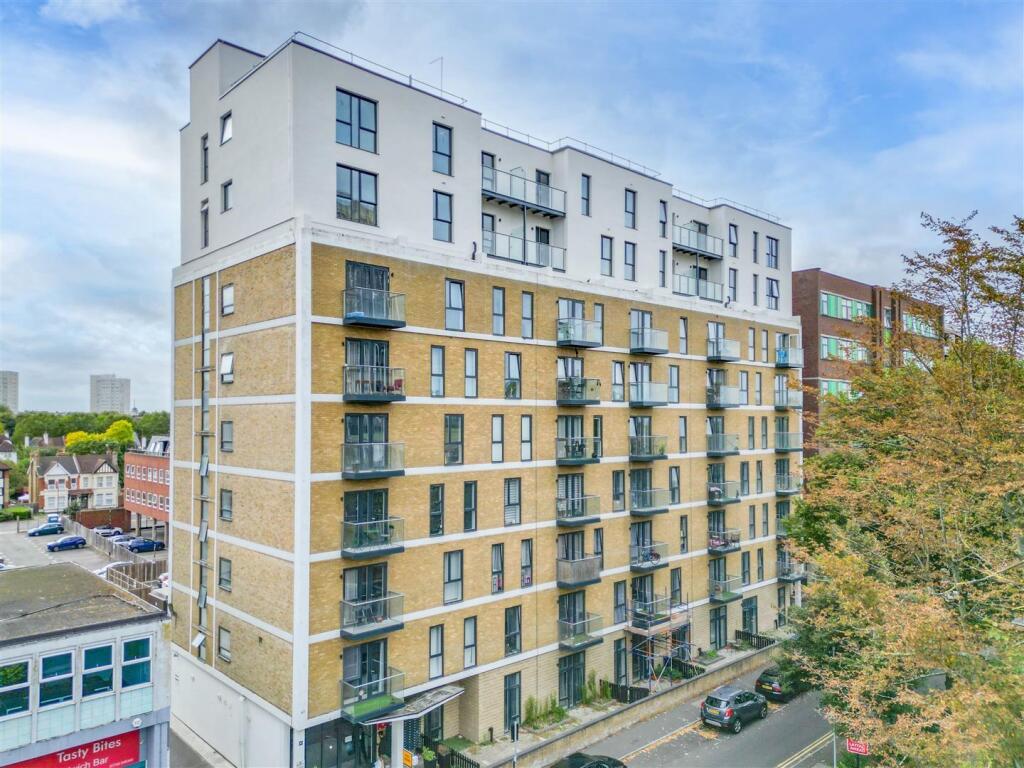 Main image of property: Victoria Avenue, Southend on Sea