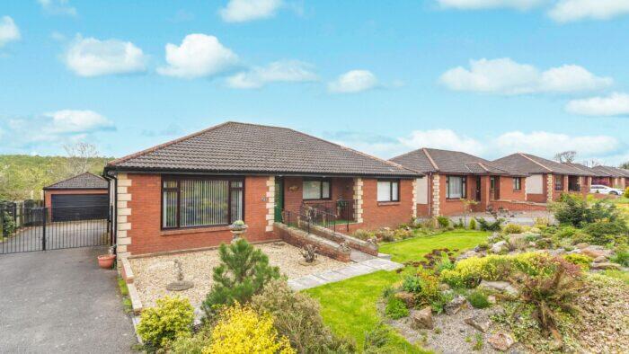 Main image of property: 5 Dean Acres, Comrie, Dunfermline, KY12 9XS