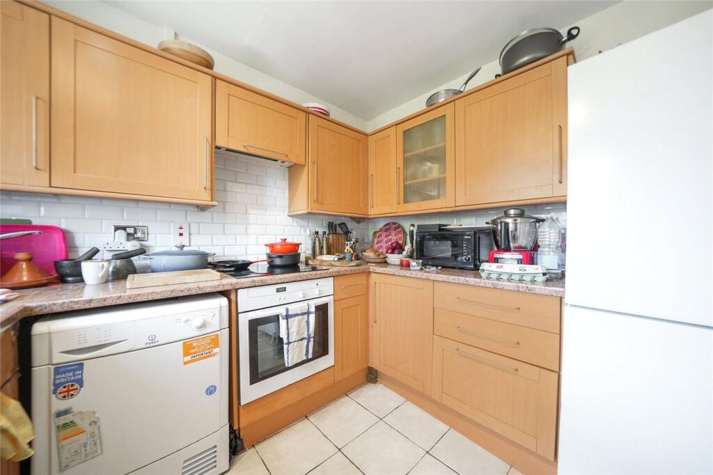 Apartment in London - View 5