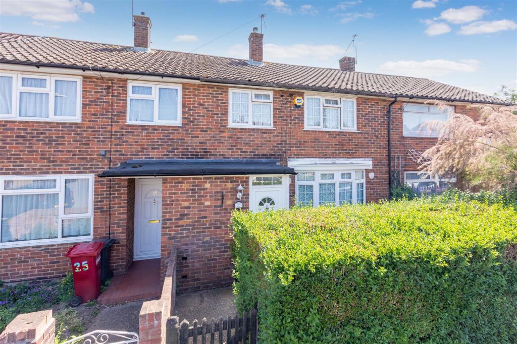 Main image of property: Umberville Way, Slough