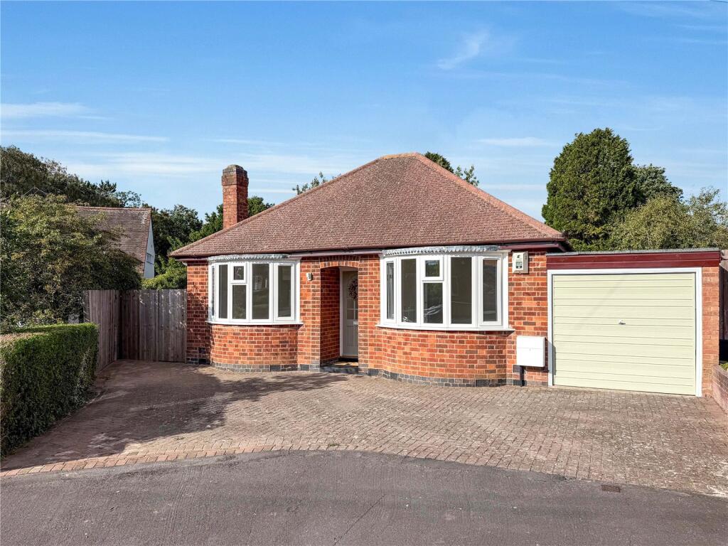 3-bed bungalow on Charnwood Drive, Thurnby, Leicester, Leicestershire, LE7, £350,000