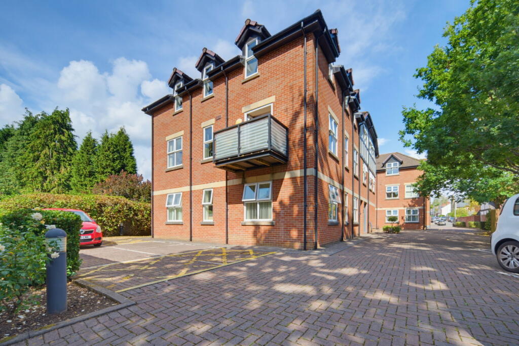 Apartment in Cardiff, Llanishen