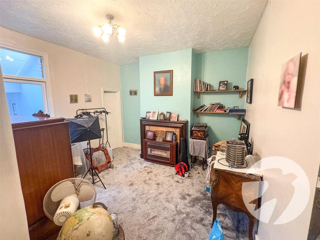 House in London, Eltham Park, Well Hall - View 4
