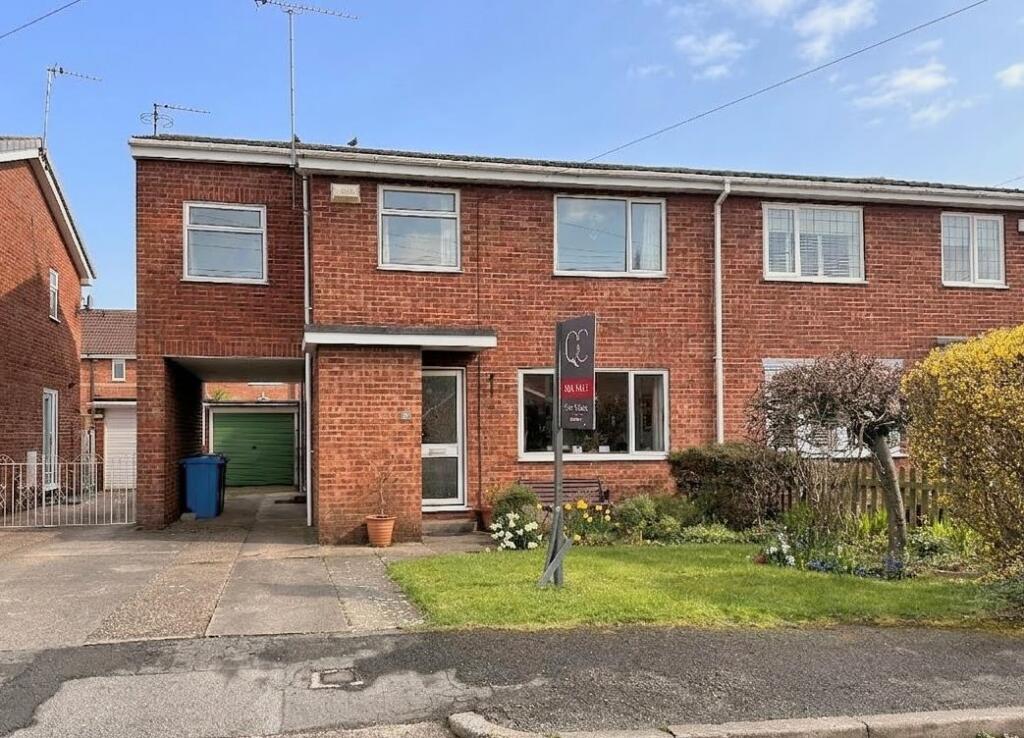 Main image of property: Stephensons Walk, Cottingham