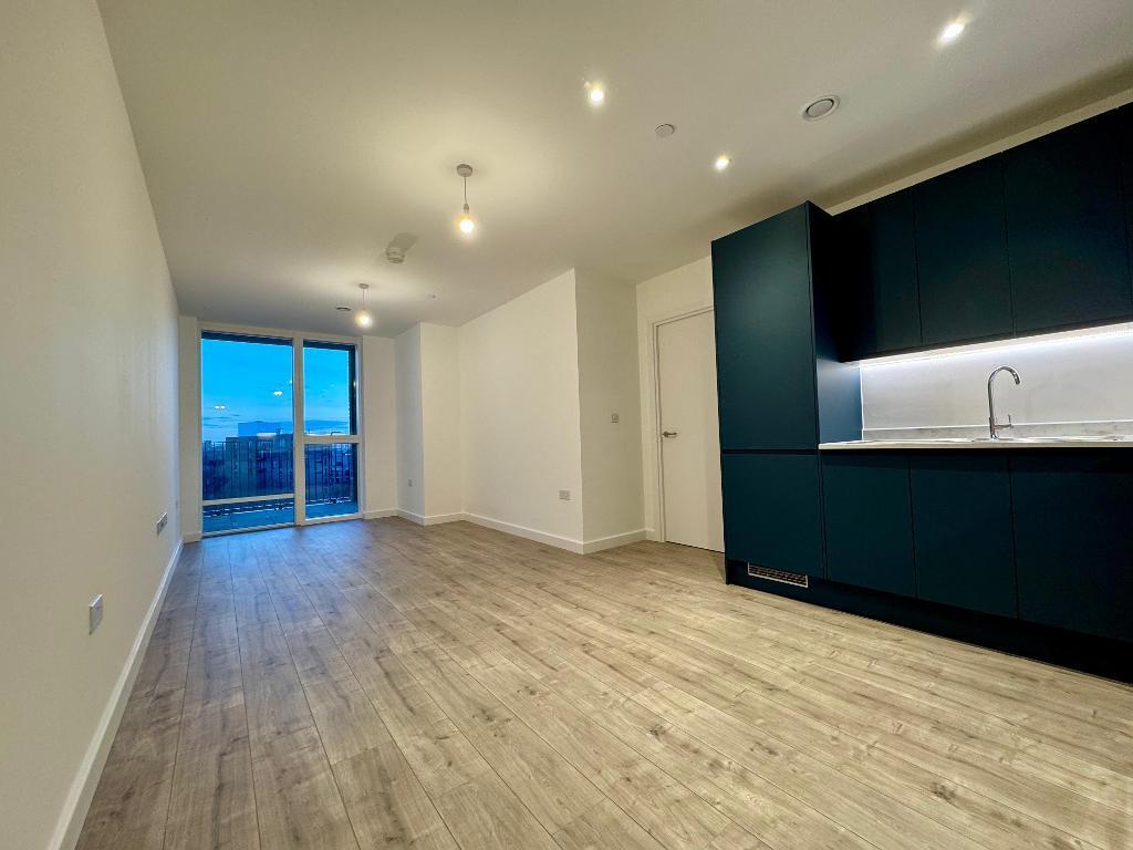 Main image of property: 140 New Kent Road, Elephant & Castle, London, SE1 6GE