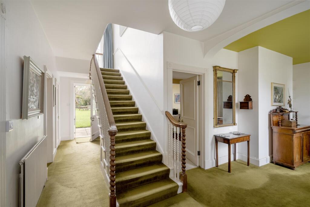 Lancaster Avenue. Wimbledon, SW19 photo 4