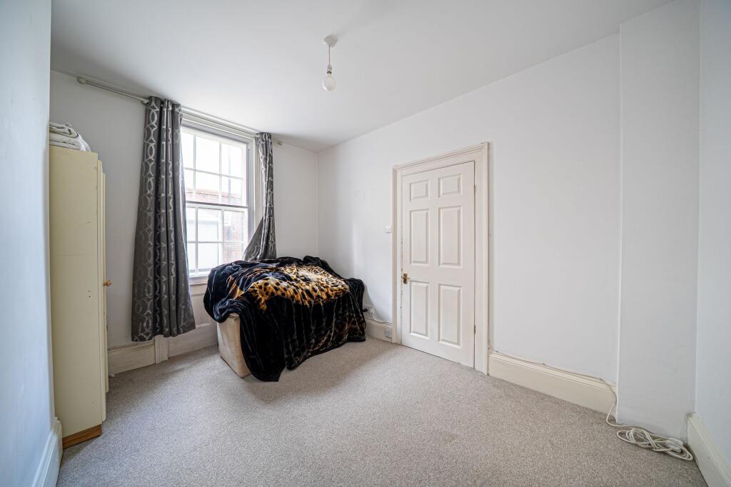 House in Salisbury - View 3