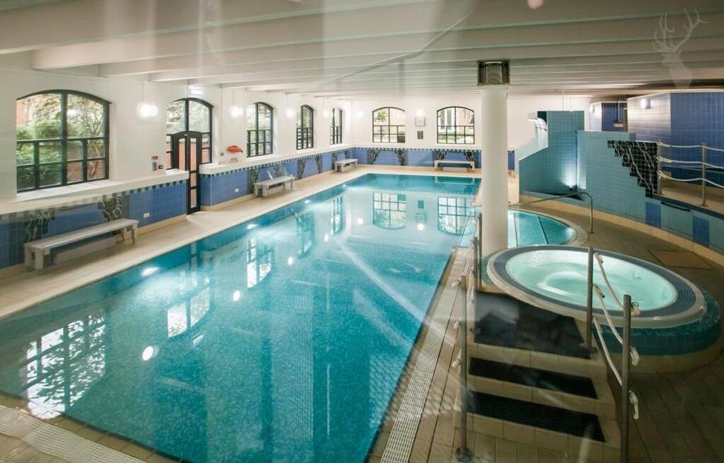 Apartment in London - More