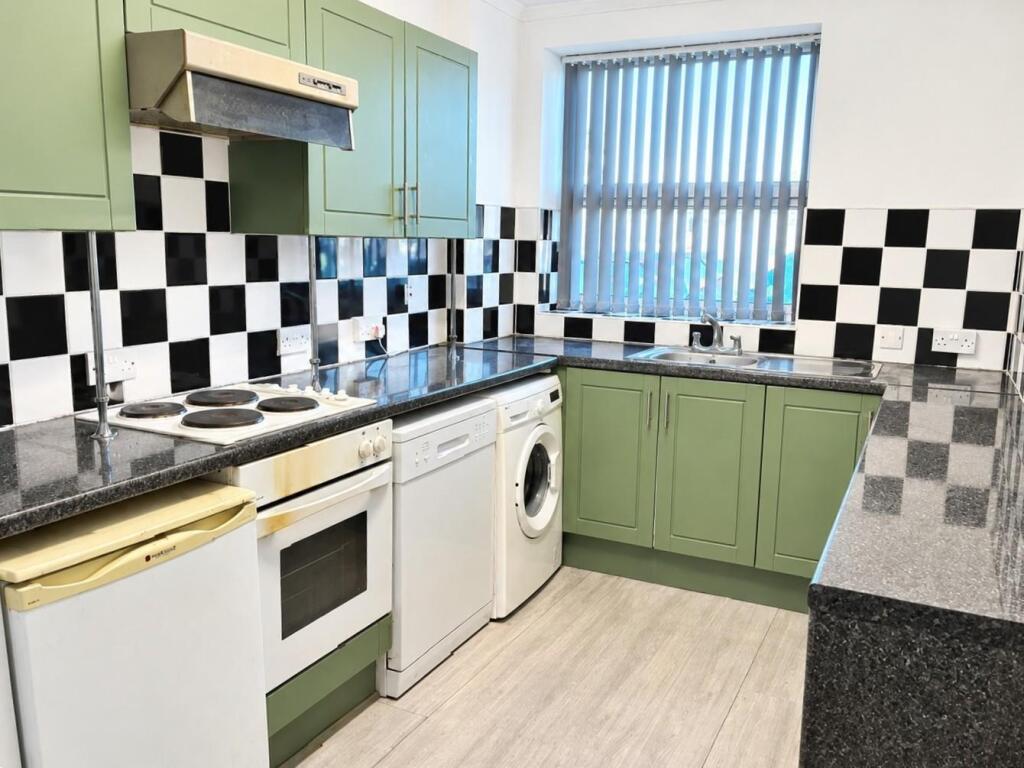 Apartment in Lancing - View 3