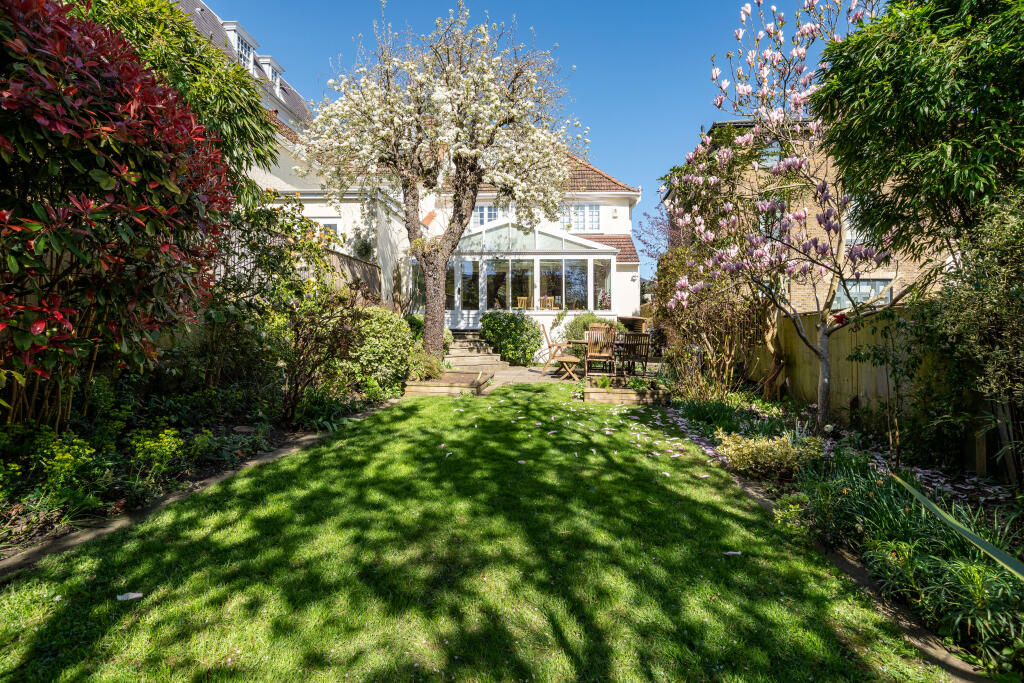 Denmark Avenue, London, SW19 photo 4