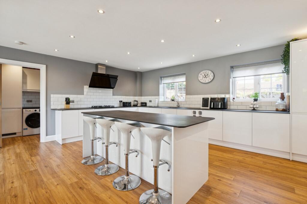 House in North Hertfordshire, Holwell - View 2