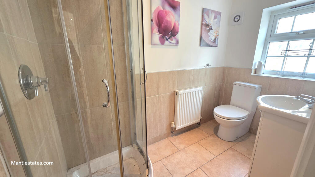 SHOWER ROOM
