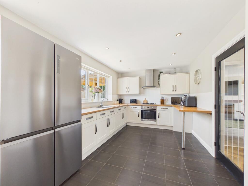 House in Doncaster - View 5