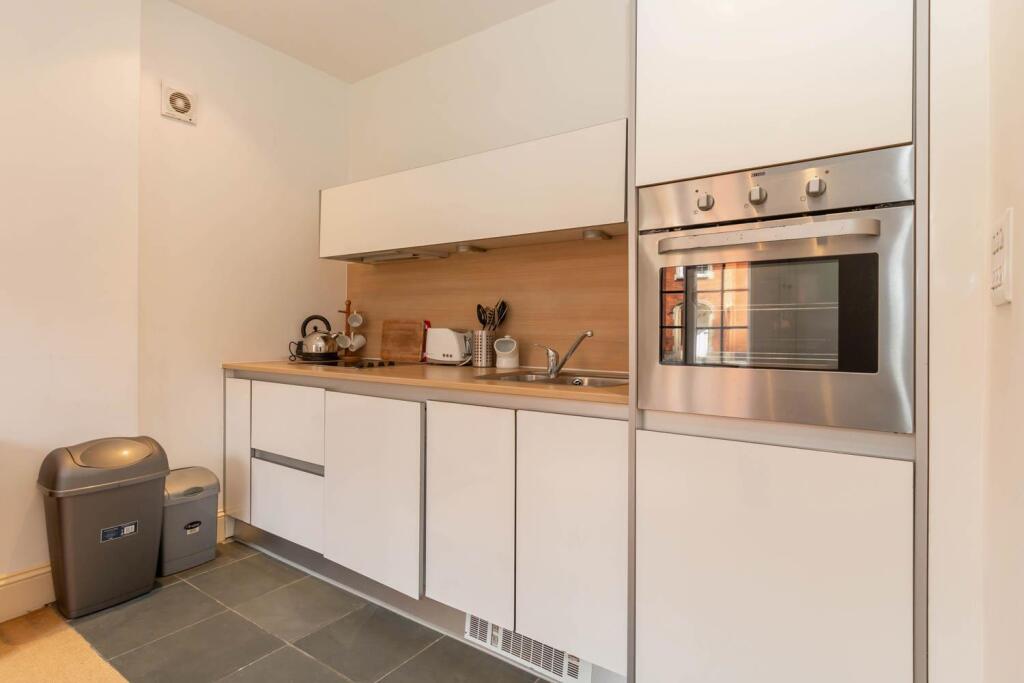 Additional image 5 of Garden Court, Ladywood Middleway, B16 8EU