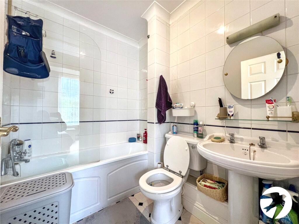Medway Heights, 1-4 New Road Avenue, Chatham, ME4 - More