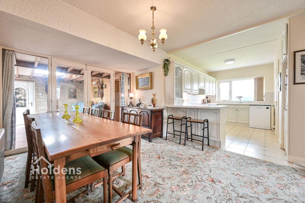 House in Ribble Valley, Longridge - More