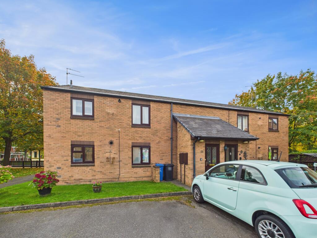 2-bed flat on Stonyhurst Court, Shelton Lock, £59,950