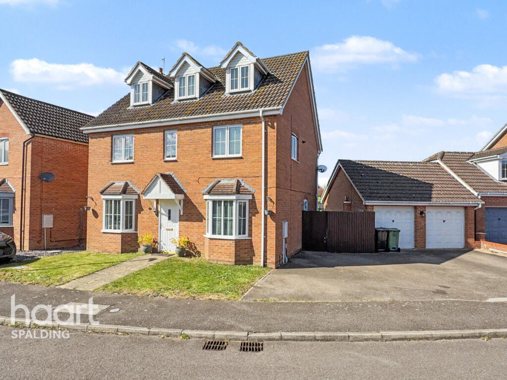5-bed detached on Shearers Drive, Spalding, £350,000