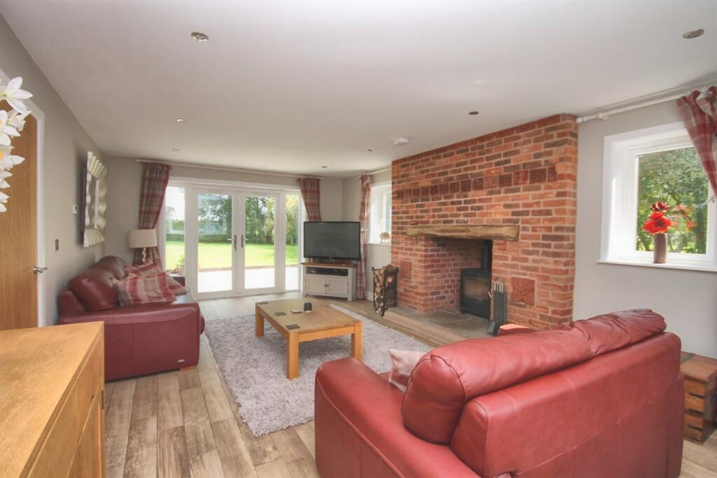 Hulme Hall Lane, Allostock photo 3