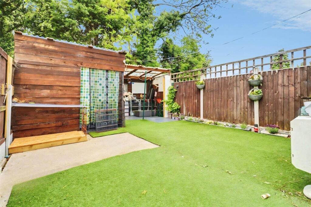 House in Doncaster - View 5