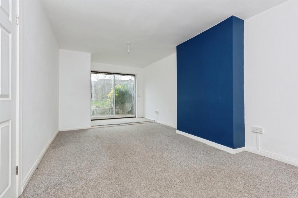 Sycamore Street, Blaby, Leicester photo 2