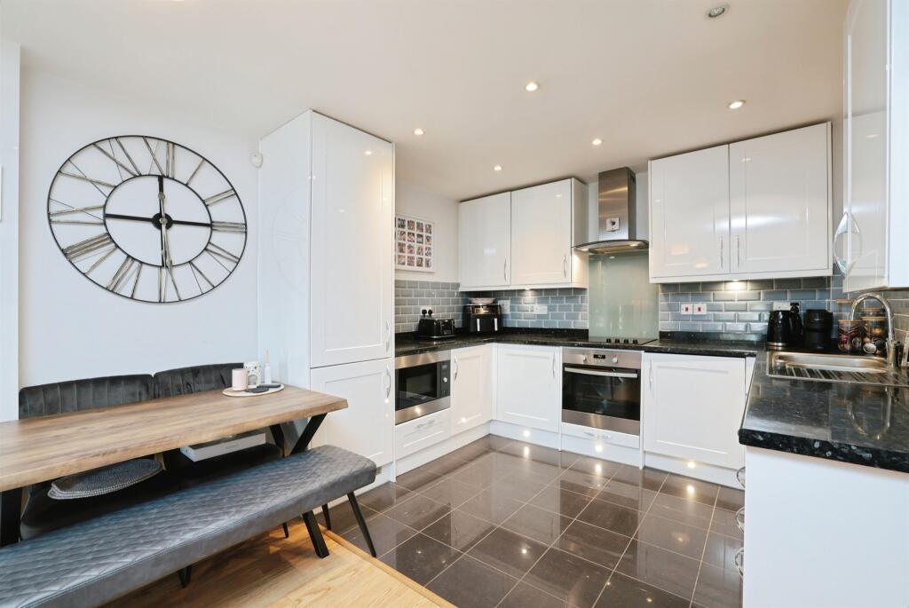 Main image of property: Metropolitan Station Approach, Watford