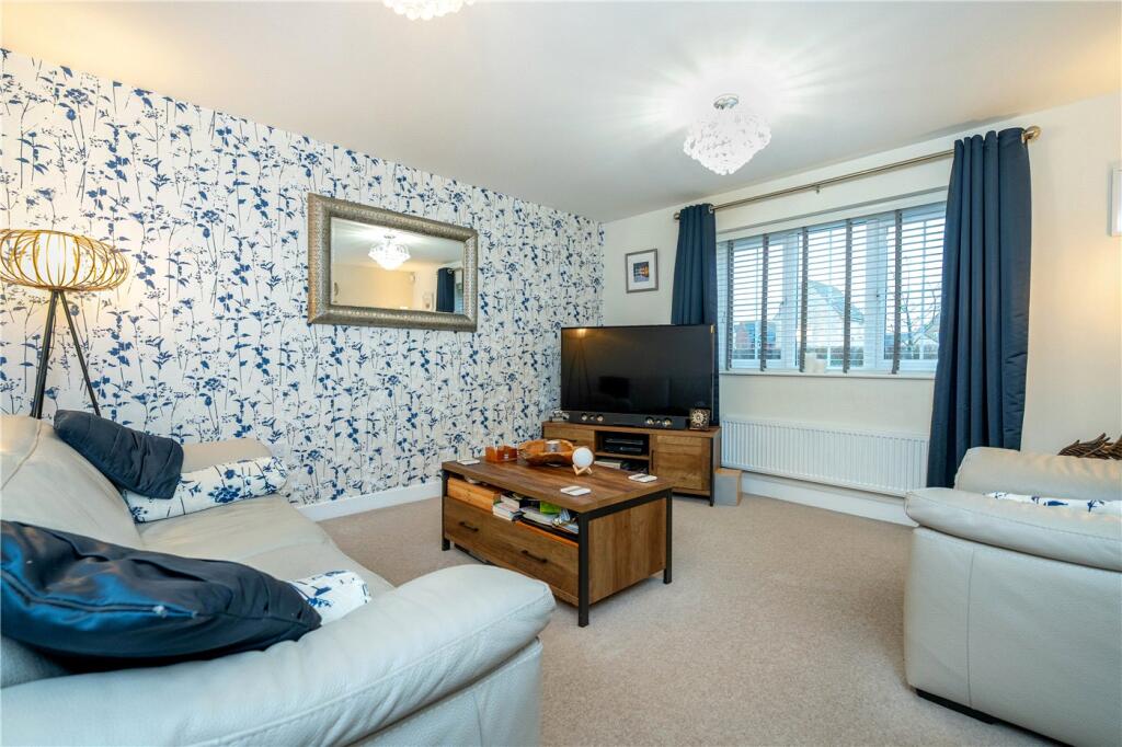Sandown Drive, Bourne, Lincolnshire, PE10 photo 4