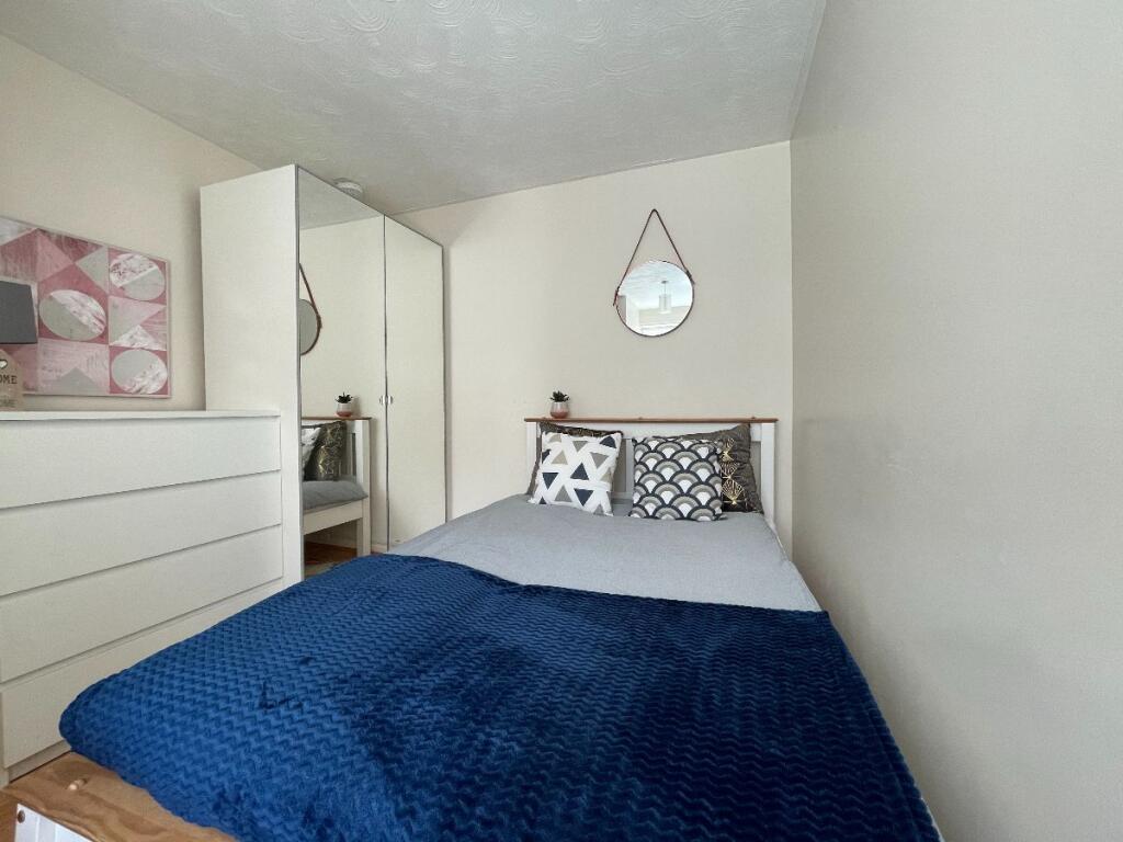 Main image of property: Room 1, Russell Court, CB2