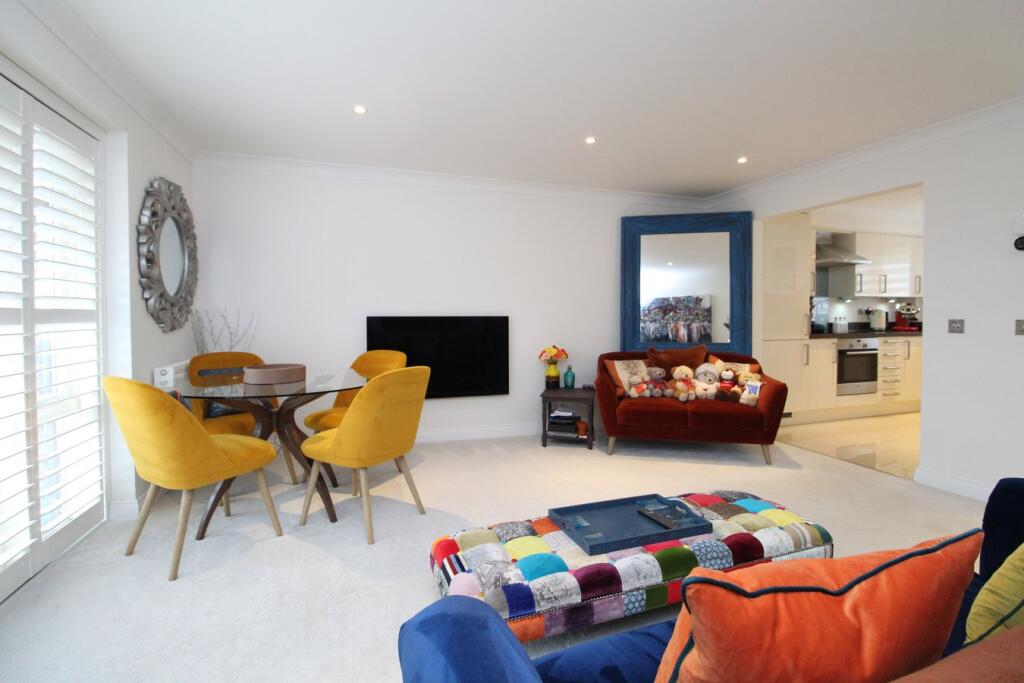 New Street Mews, Lymington, SO41 photo 2