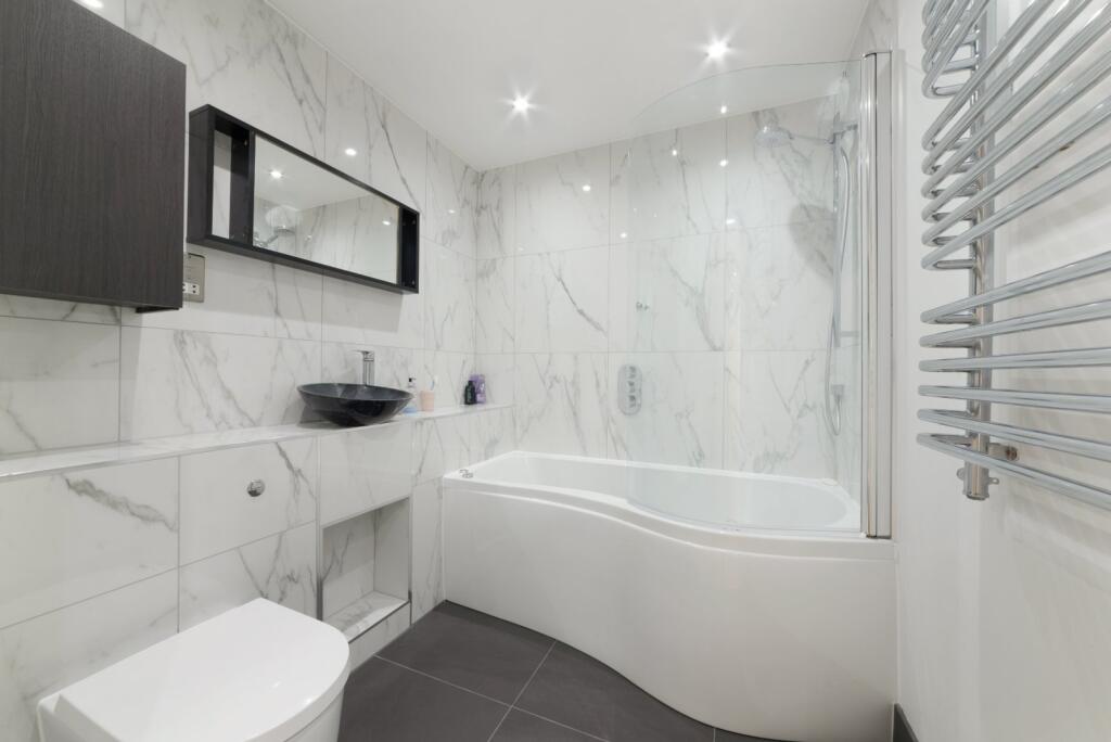 Apartment in London - More