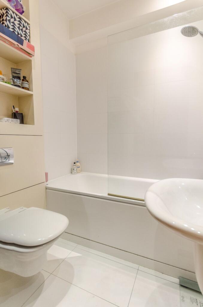 Apartment in London, Angel, Islington - More